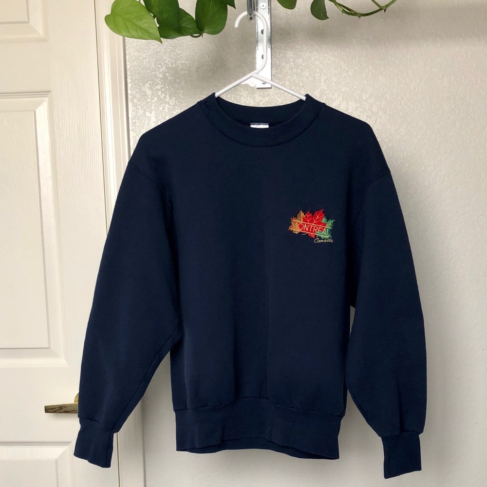 Vintage Montreal Canada Autumn Leaves Sweater